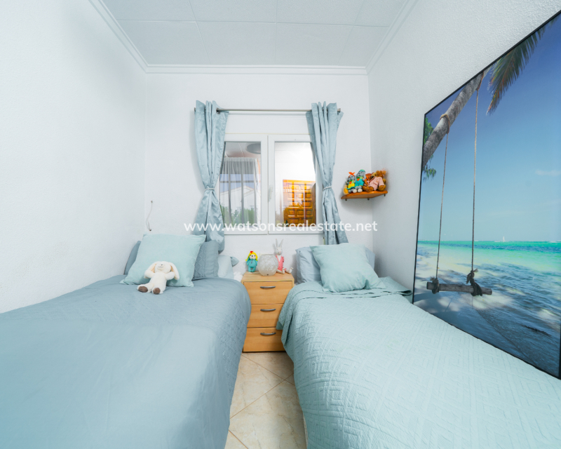 Venta - Chalet Independiente - Urb. La Marina