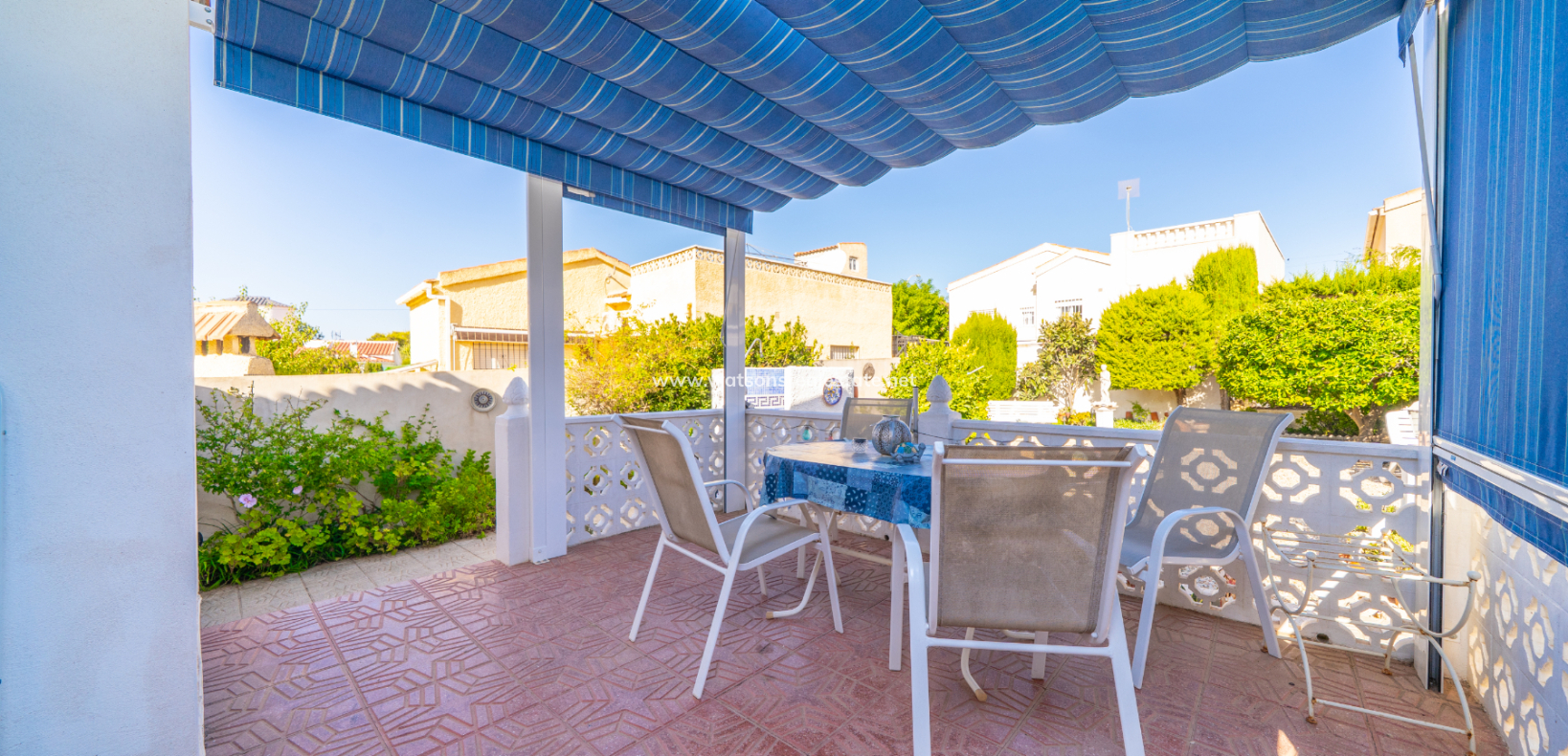 Venta - Chalet Independiente - Urb. La Marina