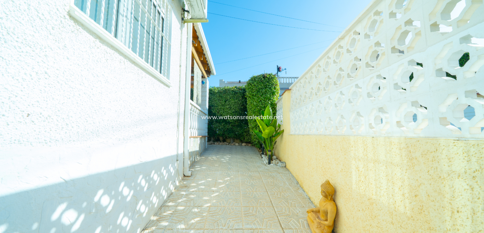 Venta - Chalet Independiente - Urb. La Marina