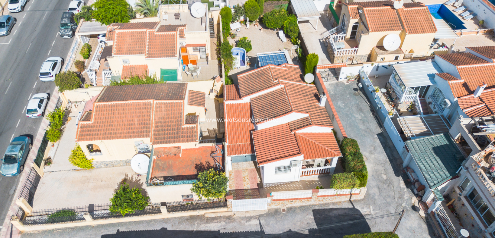 Venta - Chalet Independiente - Urb. La Marina