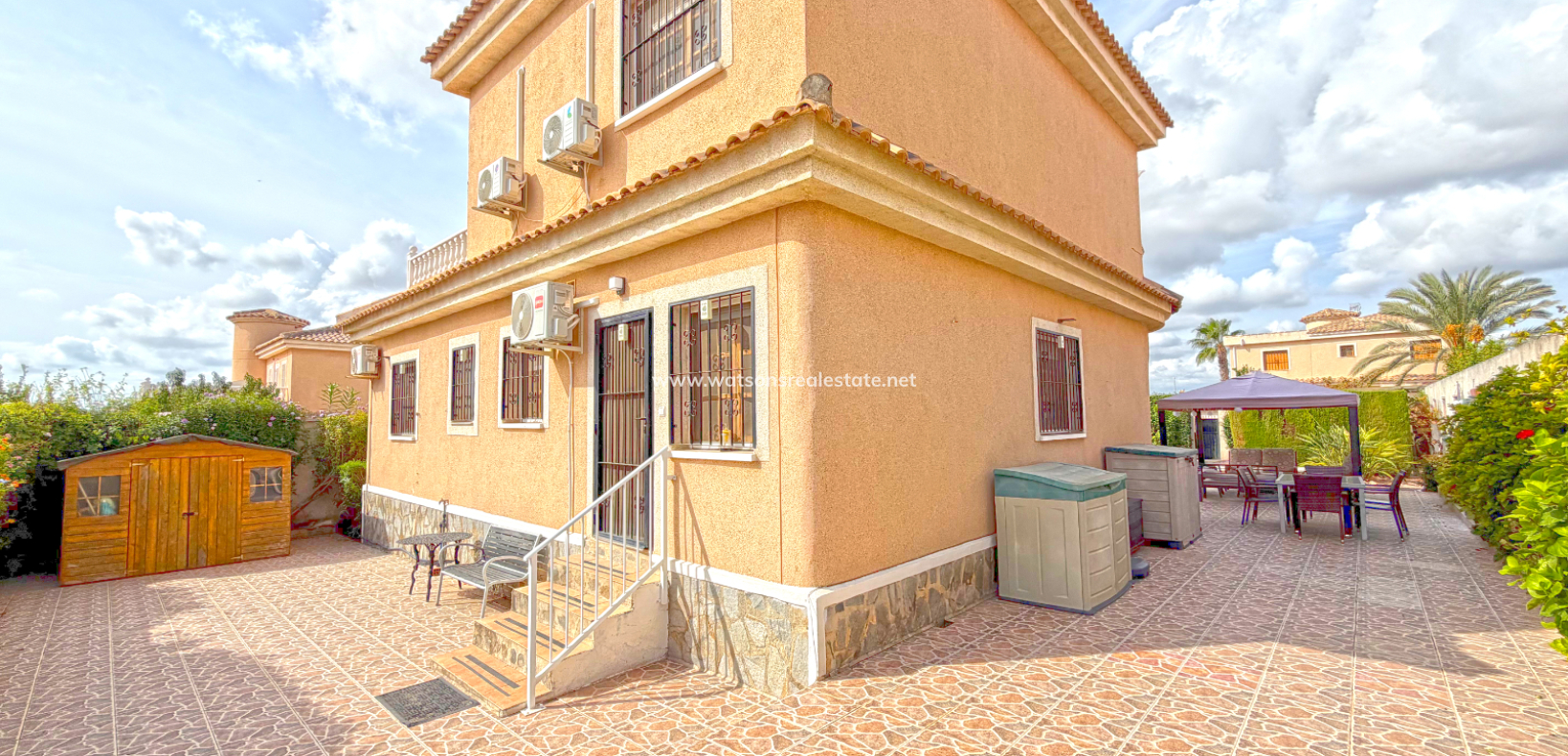 Venta - Chalet Independiente - Urb. La Marina