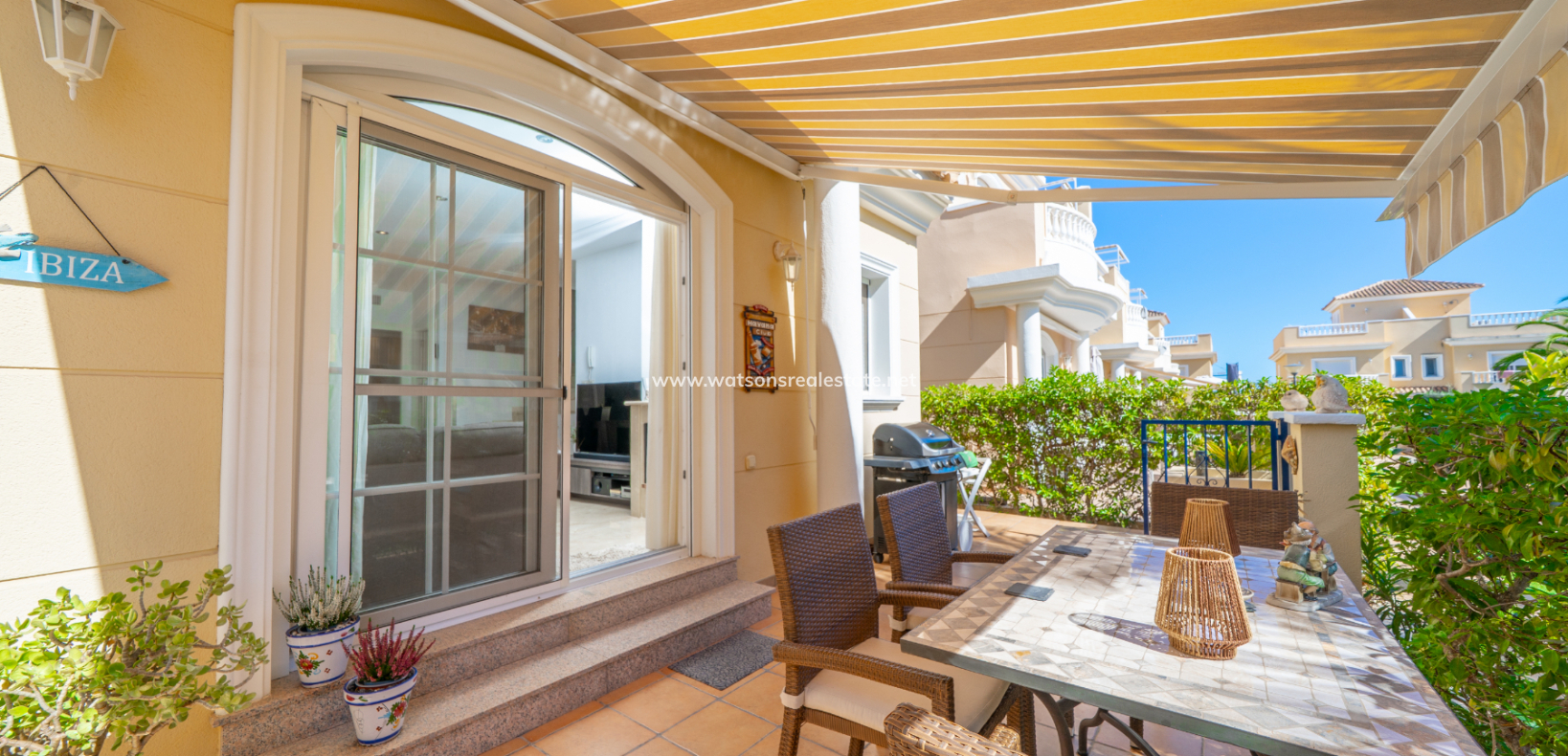 Venta - Chalet Independiente - Urb. La Marina