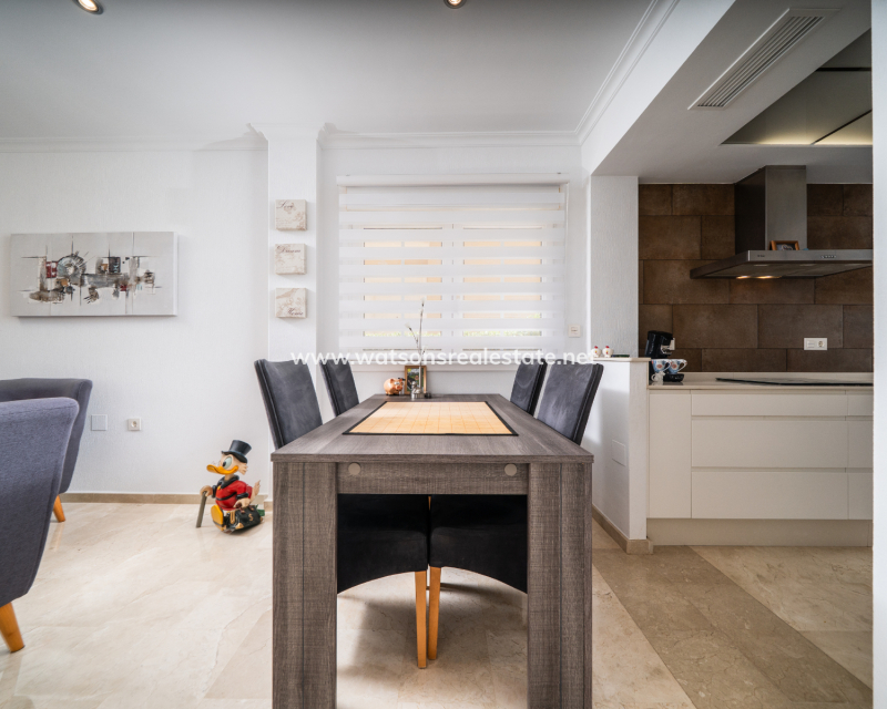 Venta - Chalet Independiente - Urb. La Marina