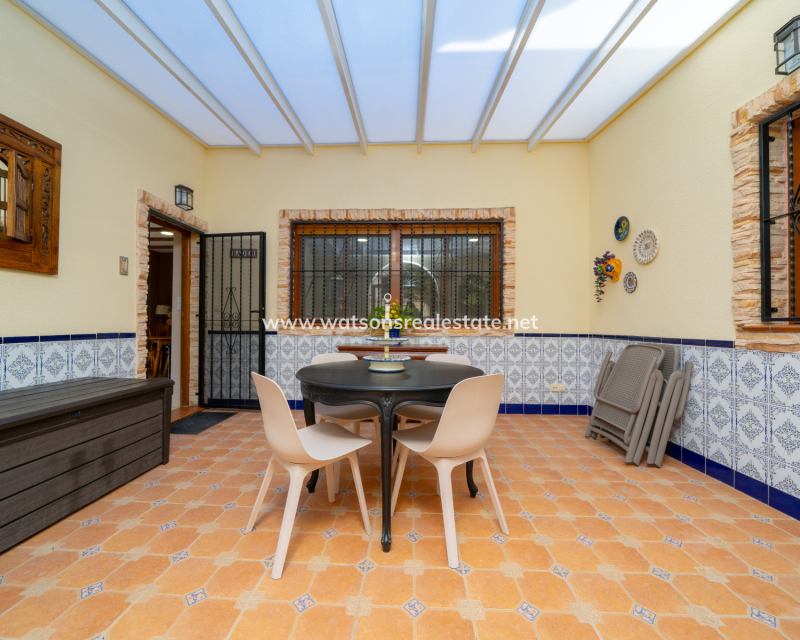 Venta - Chalet Independiente - Urb. La Marina