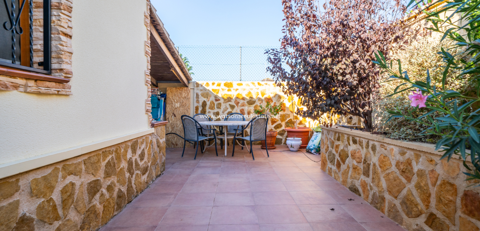 Venta - Chalet Independiente - Urb. La Marina
