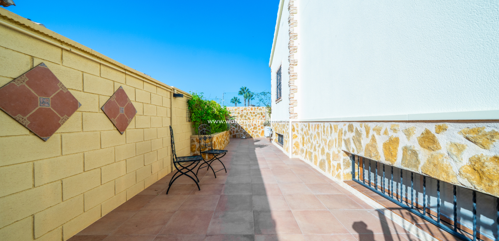 Venta - Chalet Independiente - Urb. La Marina