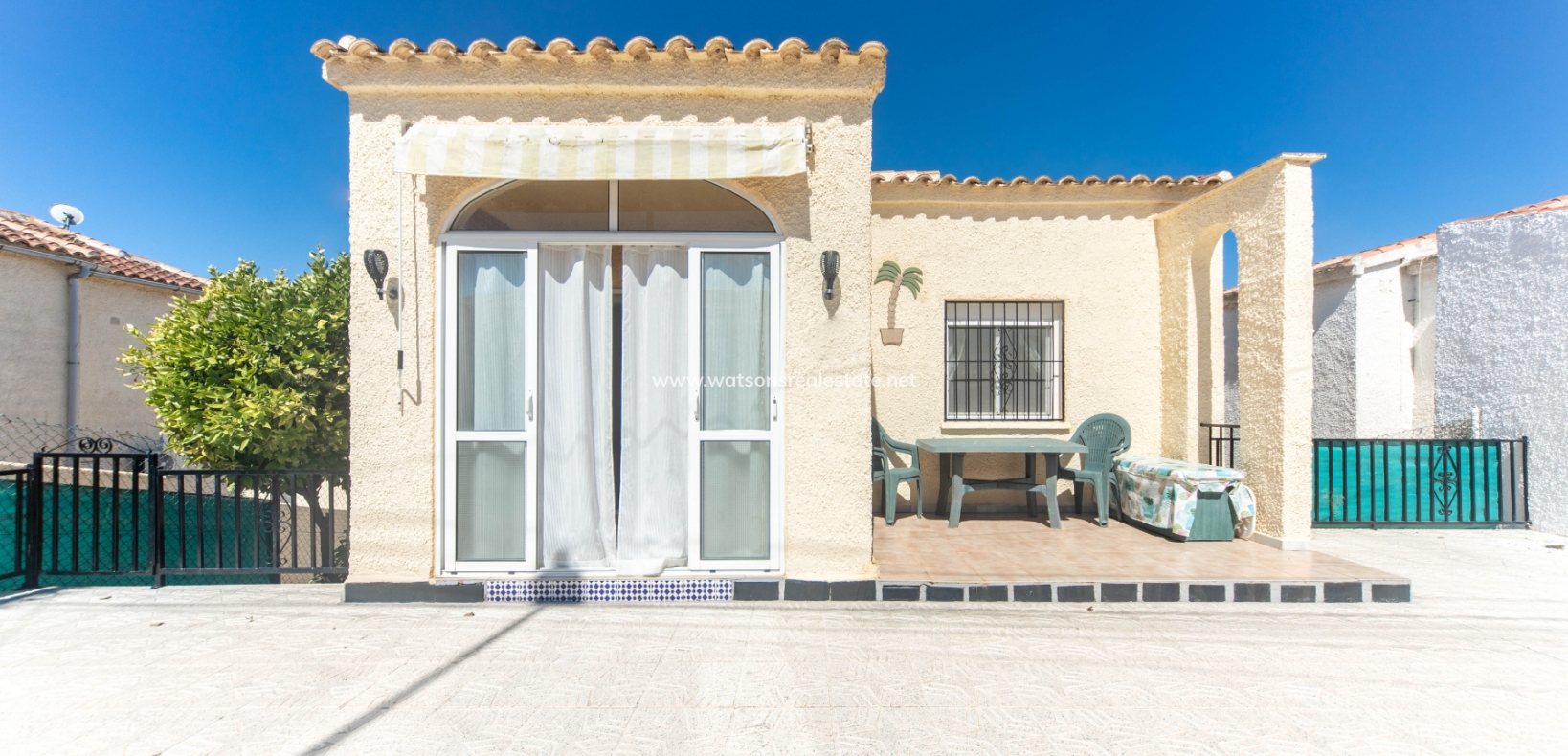 Venta - Chalet Independiente - Urb. La Marina