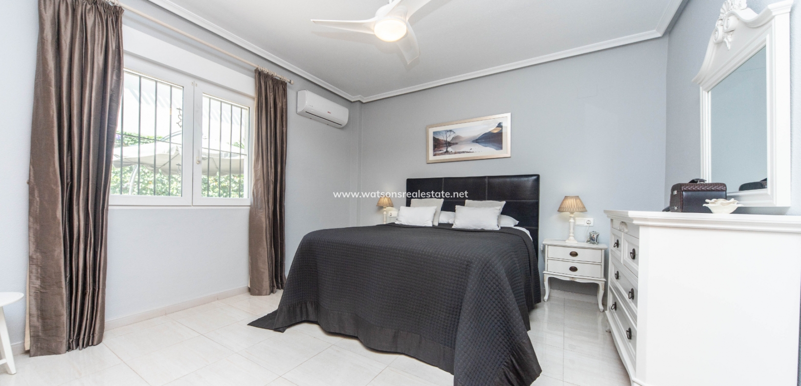 Venta - Chalet Independiente - Urb. La Marina