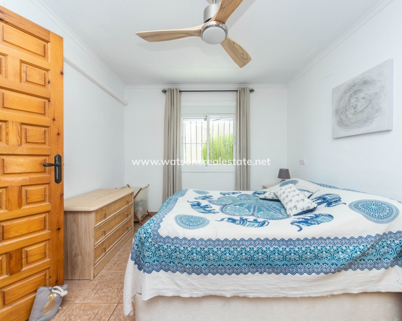 Venta - Chalet Independiente - Urb. La Marina