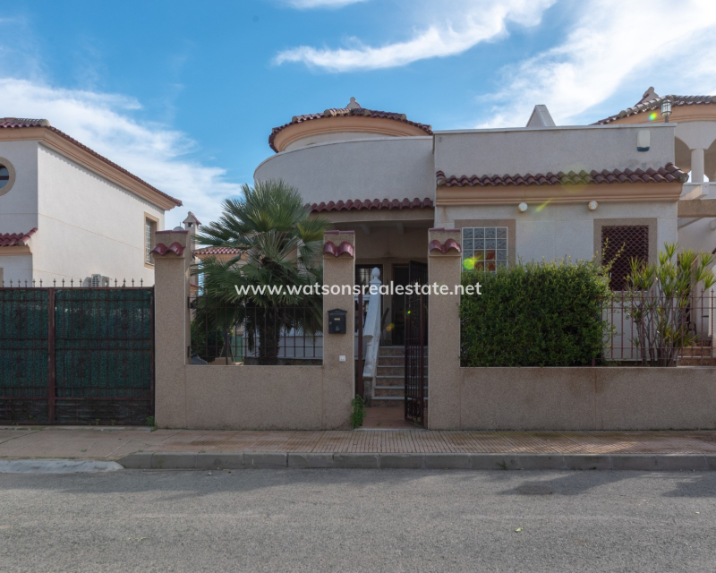 Venta - Semi Adosado - Urb. La Marina