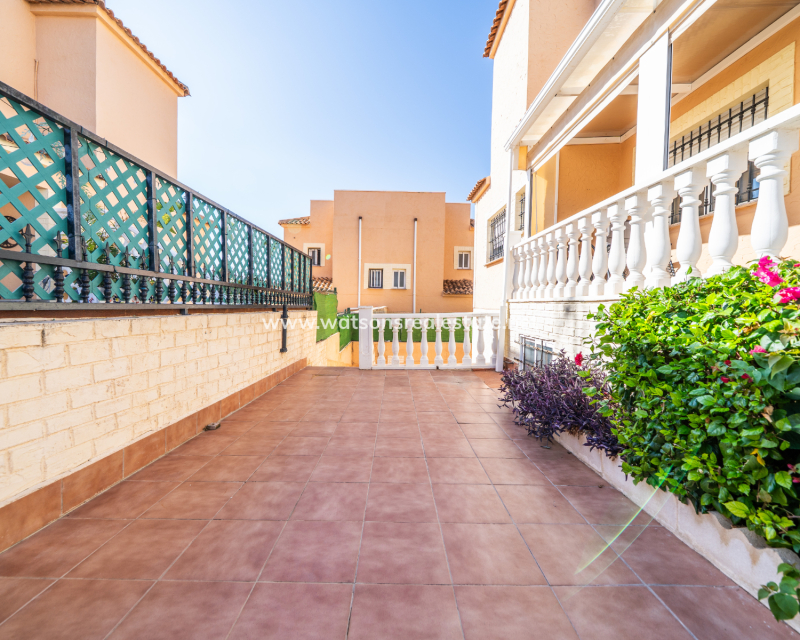 Venta - Semi Adosado - Urb. La Marina