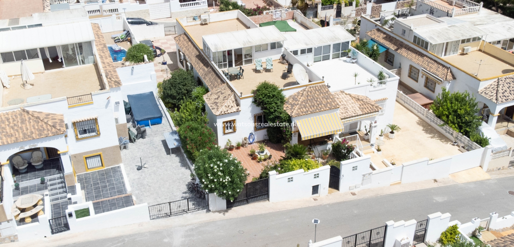 Vierfamilienhaus zu verkaufen in La Marina