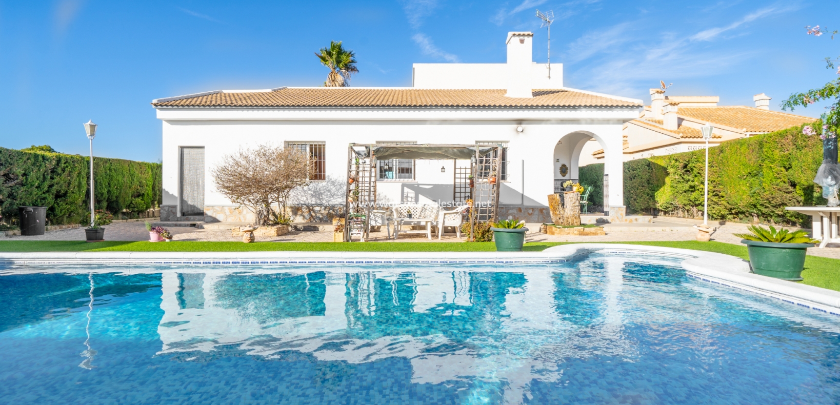 Villa en venta en Alicante 