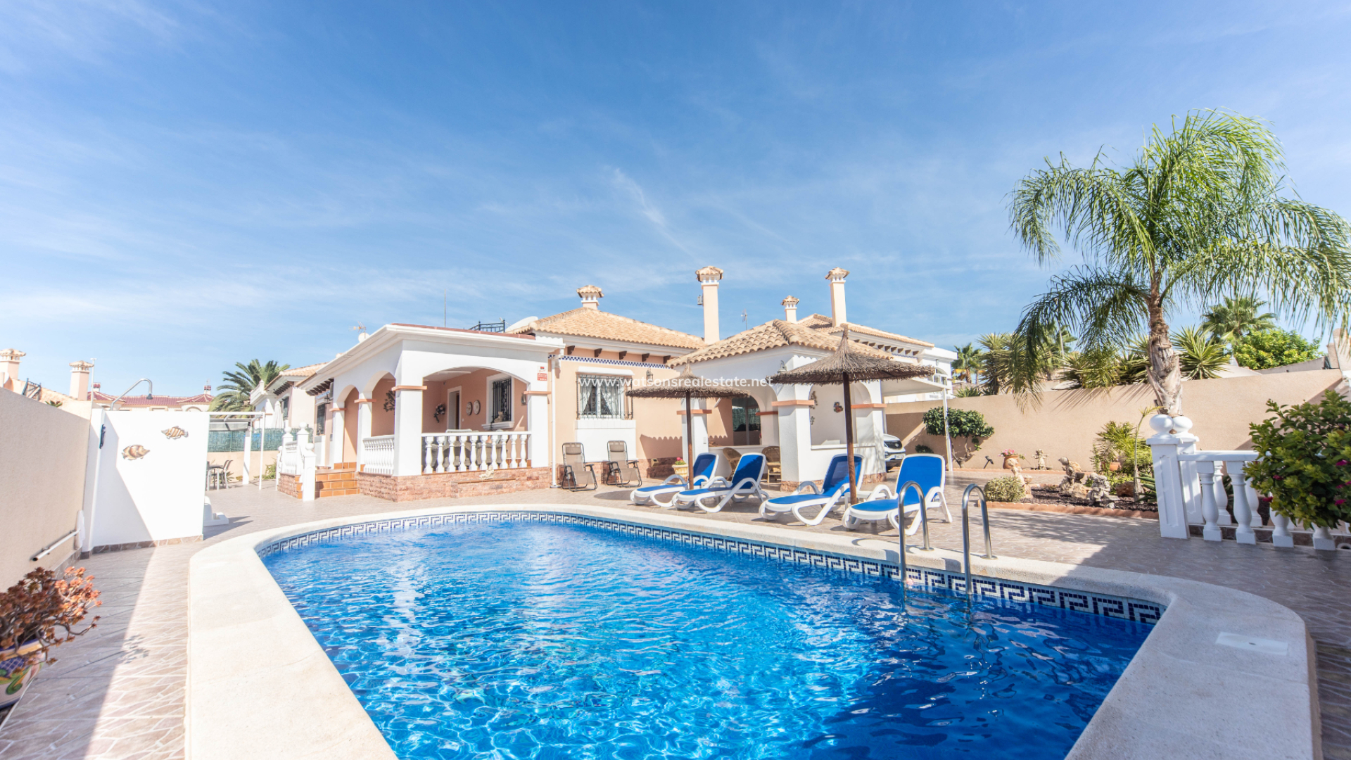 Vrijstaande Villa - Revente - Urb. La Marina - 5217
