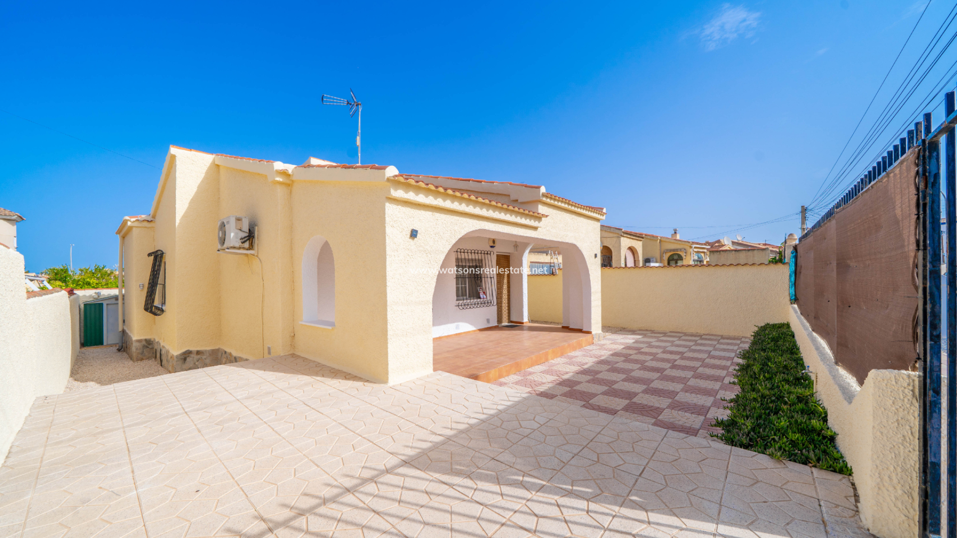 Vrijstaande Villa - Revente - Urb. La Marina - 6186