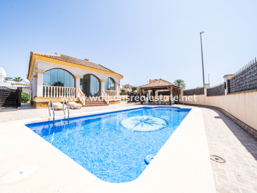 Vrijstaande Villa · Revente · Urb. La Marina · Urb. La Marina