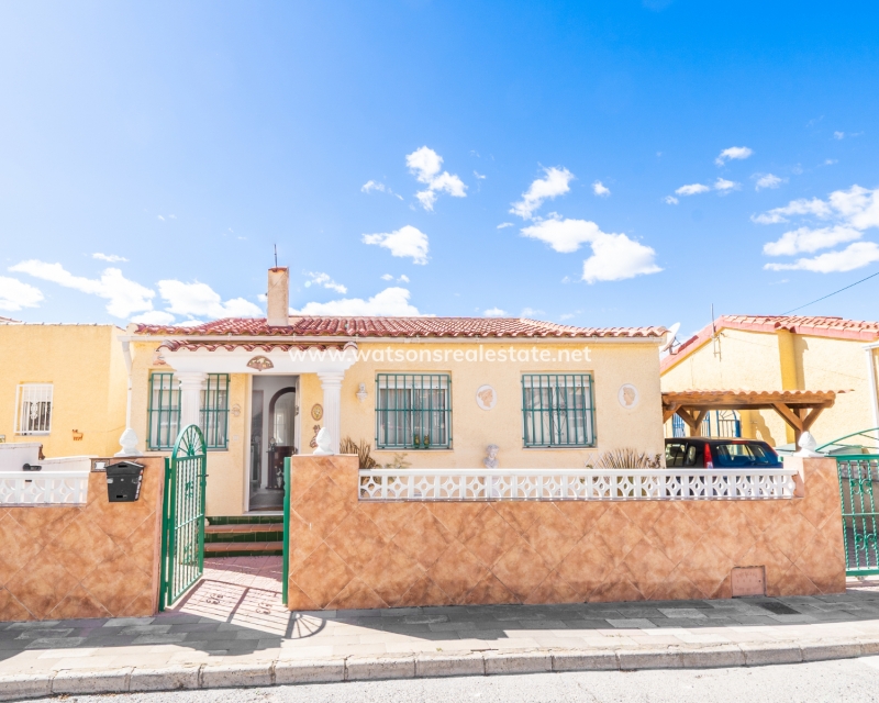 Vrijstaande villa te koop in Costa Blanca