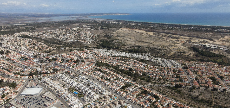 Fotografie- und Videotouren: Warum sind sie beim Verkauf von Immobilien in der Urbanisation La Marina wichtiger denn je?