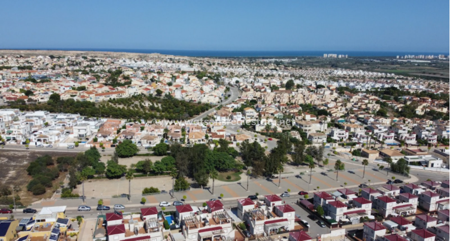 Investera i La Marina Urbanisation: Strategier för att få avkastning från fastighetsuthyrning